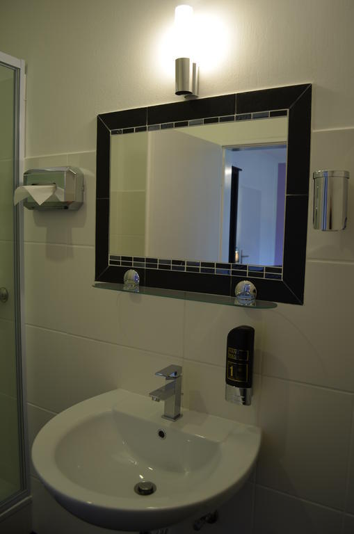 Wolfschlucht Hotell Rodgau Rom bilde
